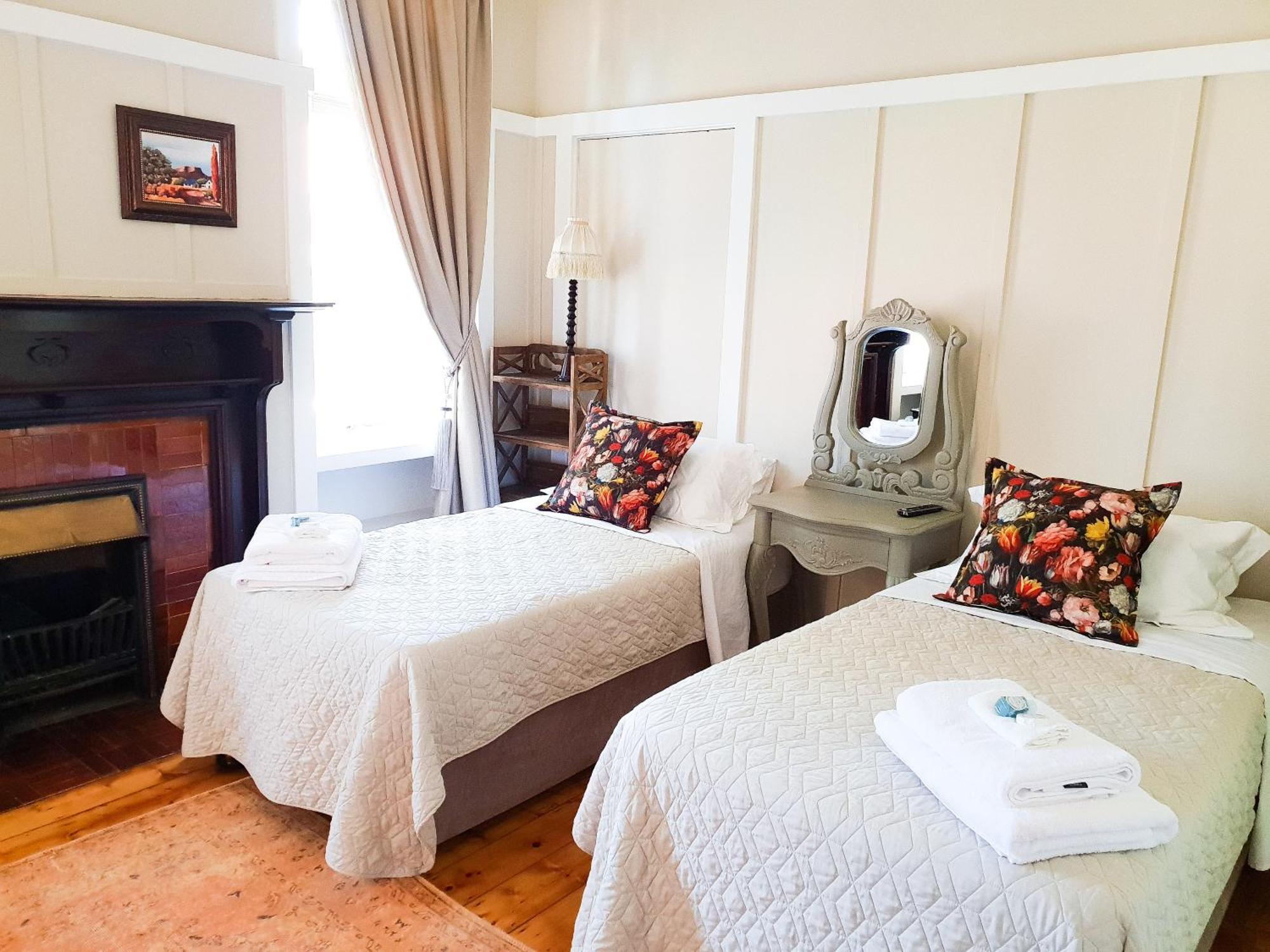 Bauhenia Guesthouse Potchefstroom Dış mekan fotoğraf