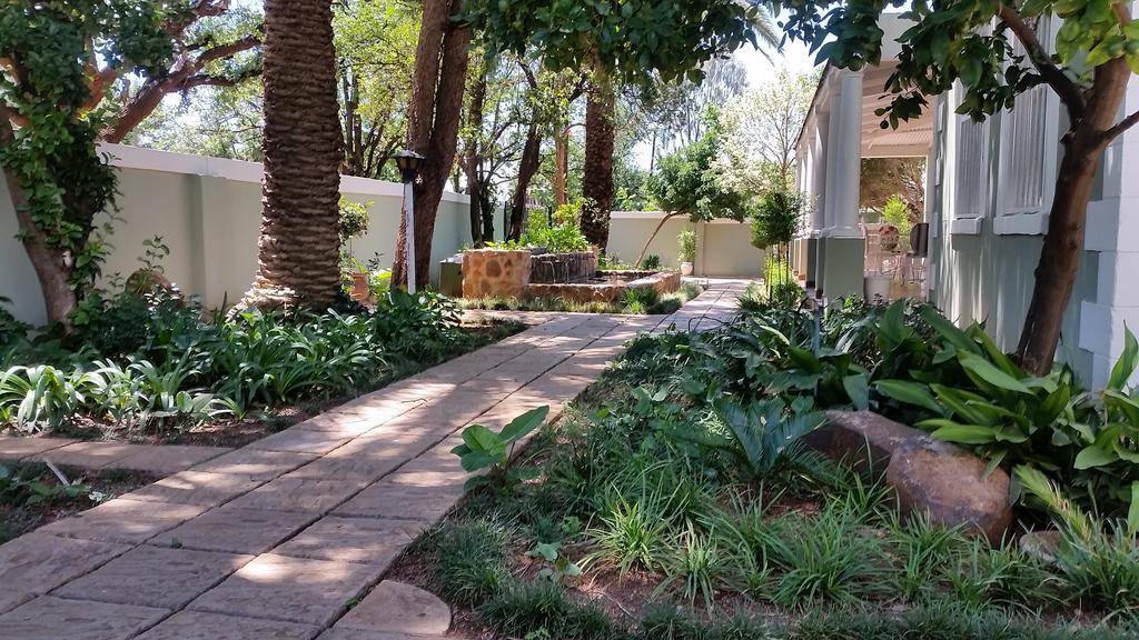Bauhenia Guesthouse Potchefstroom Dış mekan fotoğraf